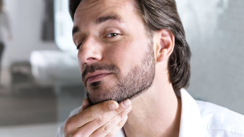 Come curare la barba sfumata